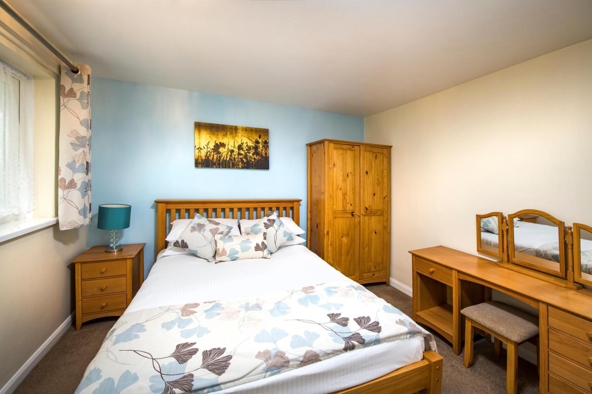 Trelawne Manor Holiday Park 루 외부 사진
